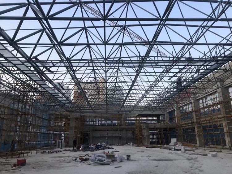 贵州第一附属小学体育馆网架